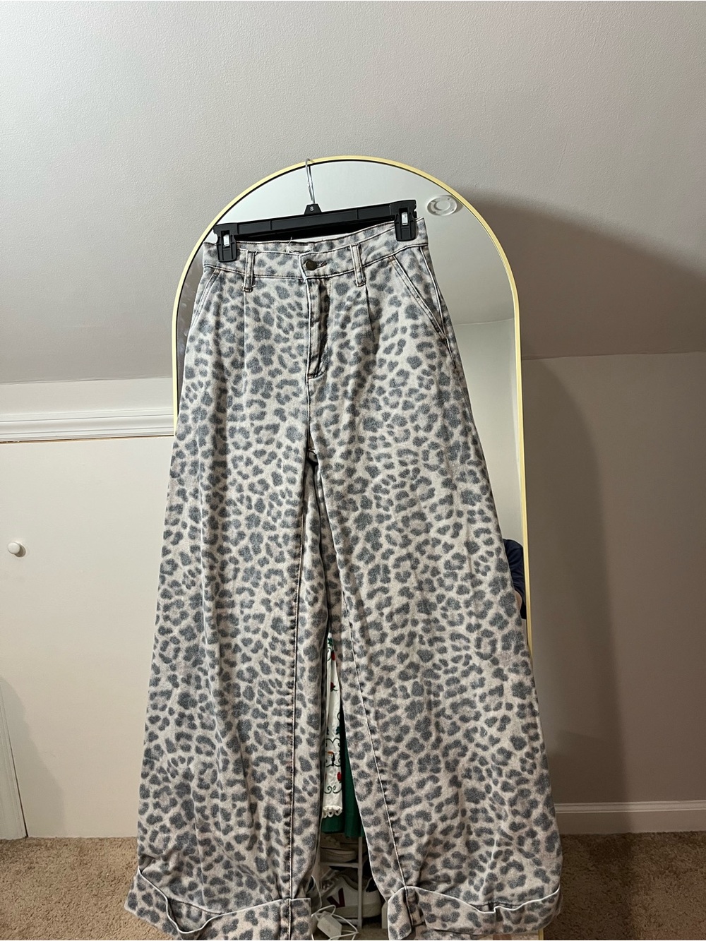 Pilcro Double Hem High-Rise Barrel Jeans - Picture 5 of 12